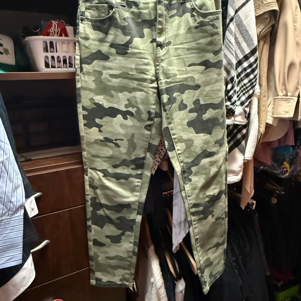 Nili Lotan Camouflage Pants
